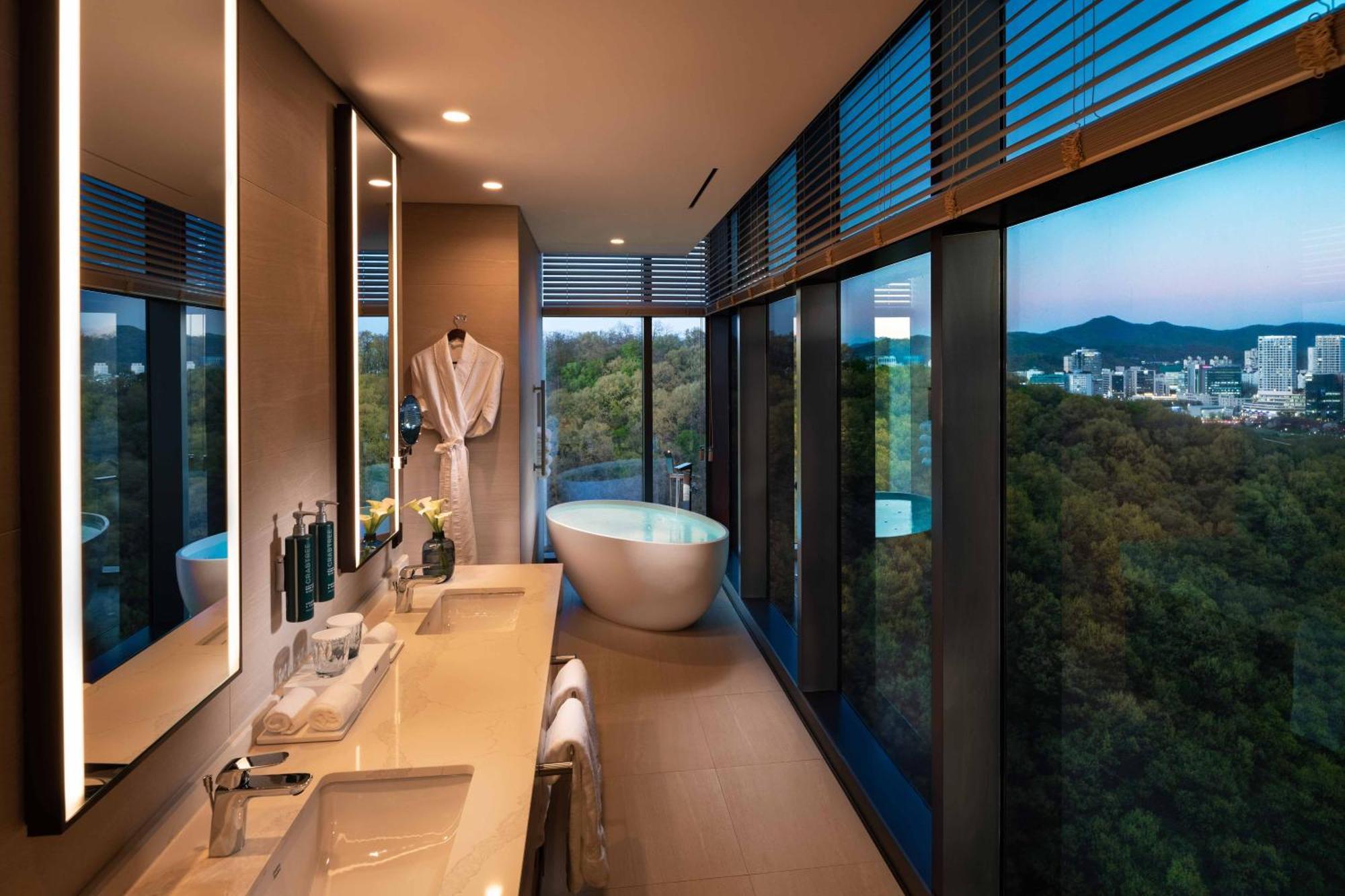 Doubletree By Hilton Seoul Pangyo Hotel Seongnam Exterior photo
