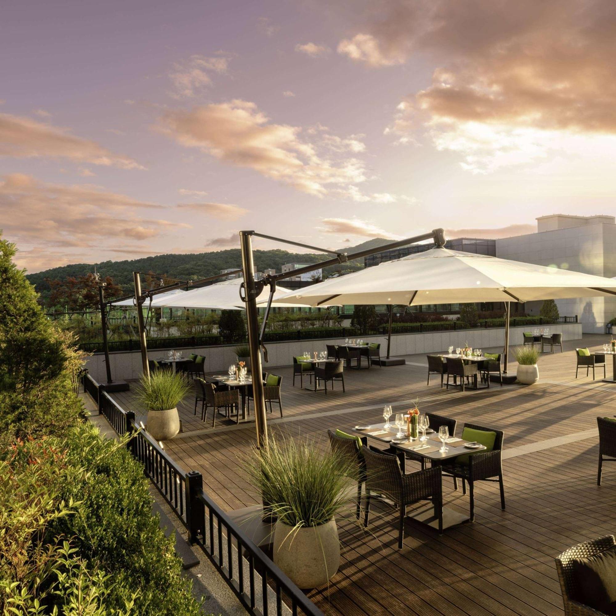 Doubletree By Hilton Seoul Pangyo Hotel Seongnam Exterior photo
